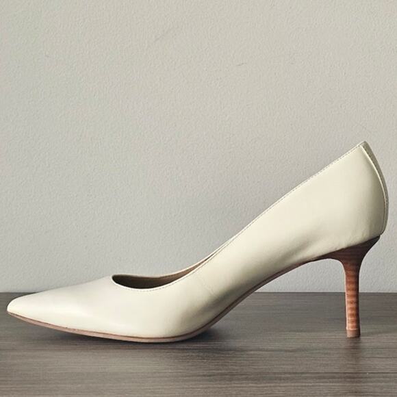 Lauren Ralph Lauren Women's  Lanette Leather Pumps Size 9.5 Cream NEW - Picture 3 of 8
